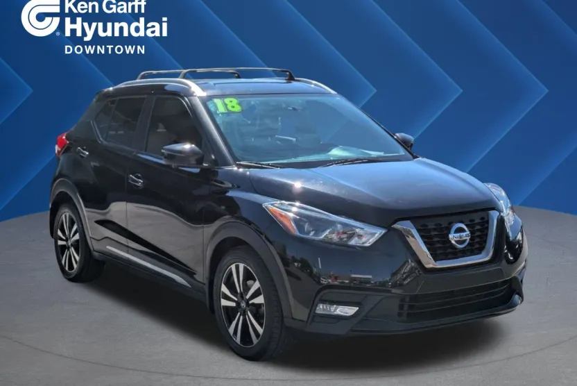 2018 Nissan Kicks SR photo 1