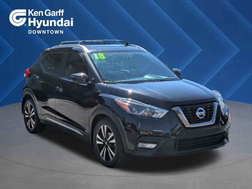 2018 Nissan Kicks SR photo 1