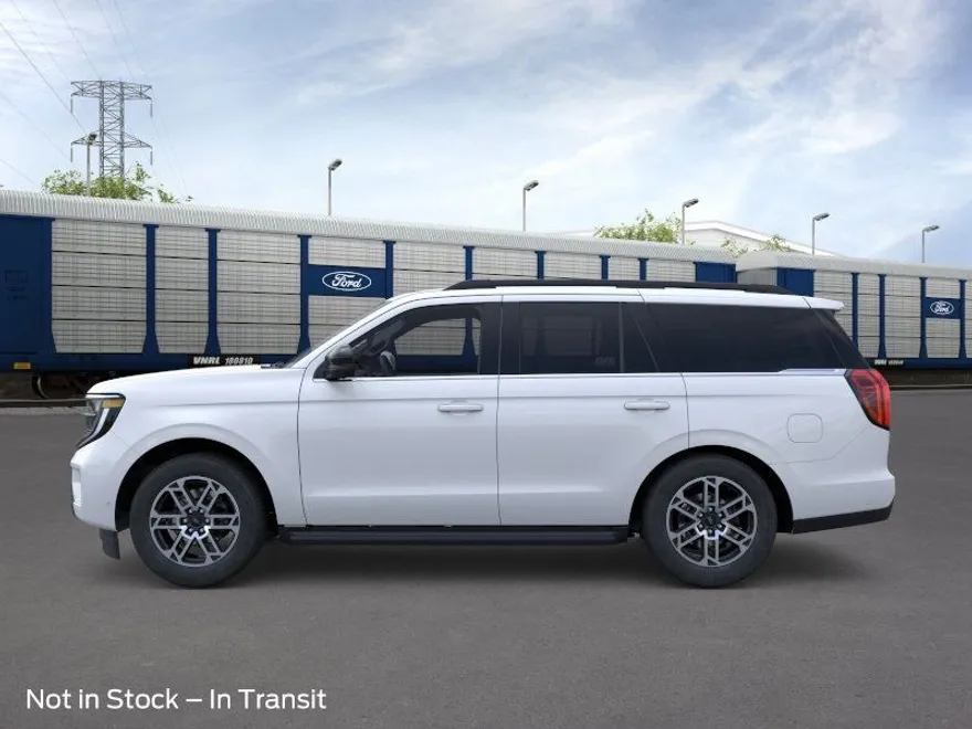 2025 Ford Expedition photo 1