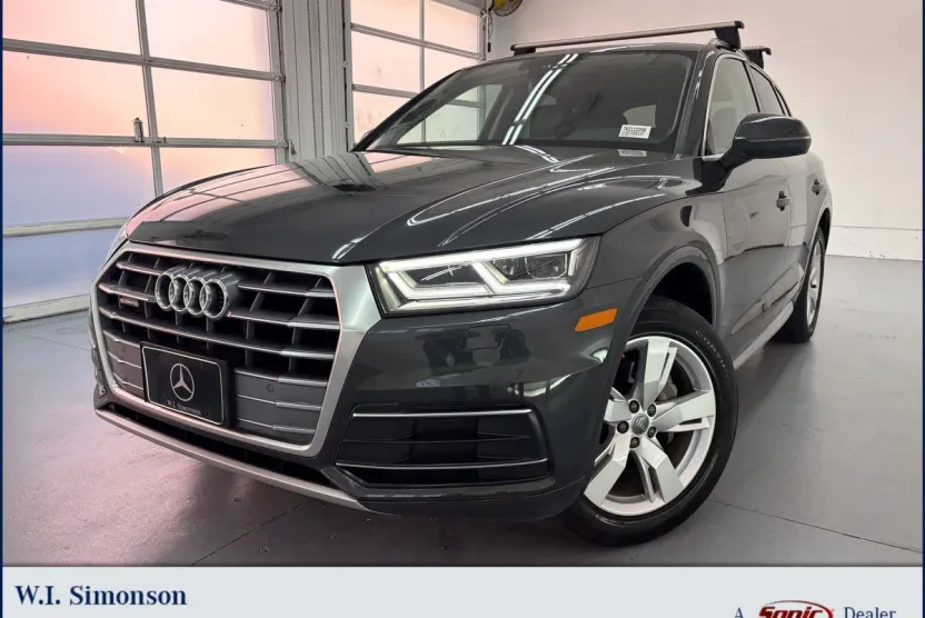 2019 Audi Q5 Premium Plus photo 1