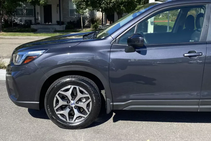 2019 Subaru Forester Premium photo 1