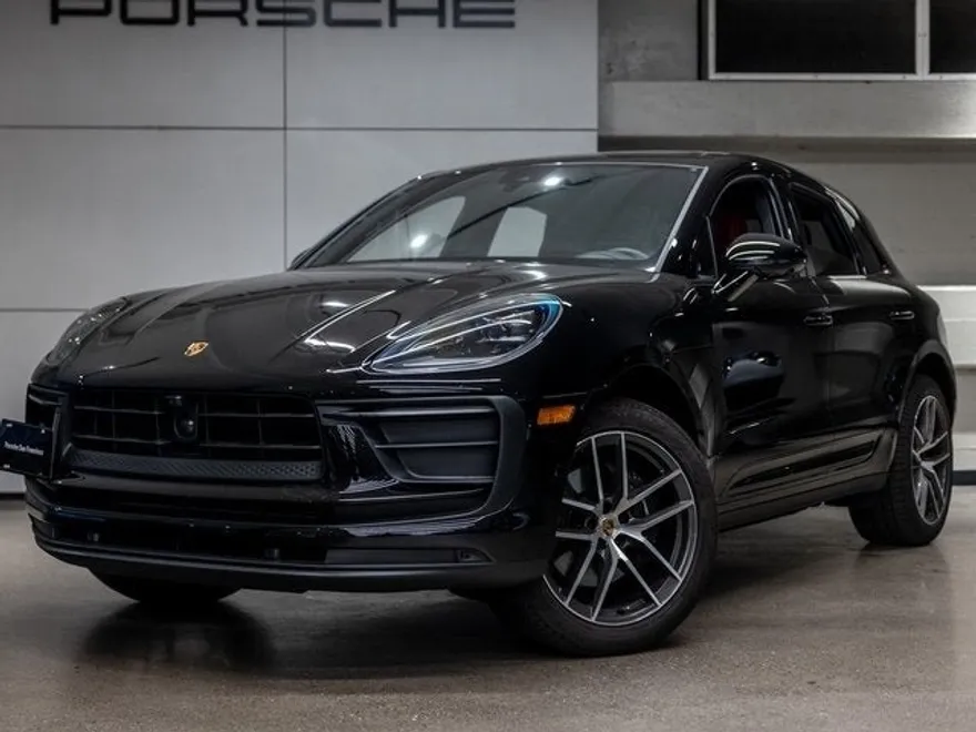 2025 Porsche Macan T photo 1