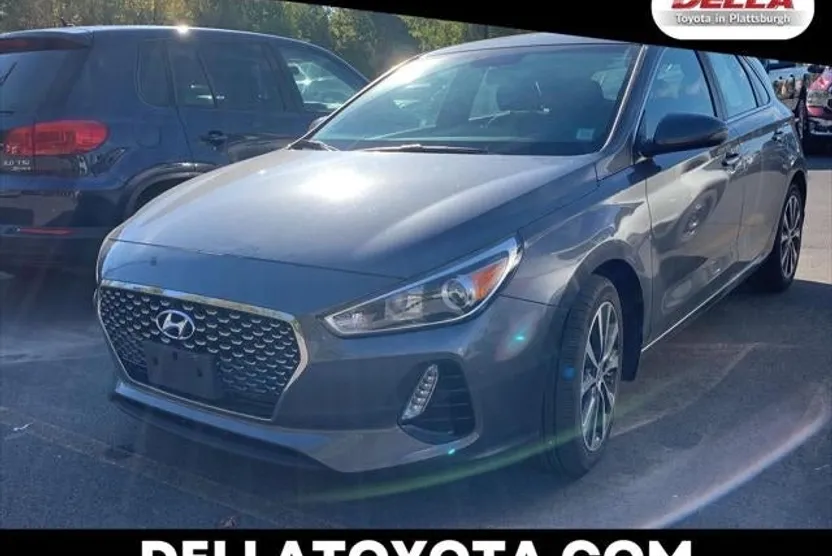2018 Hyundai Elantra GT photo 1
