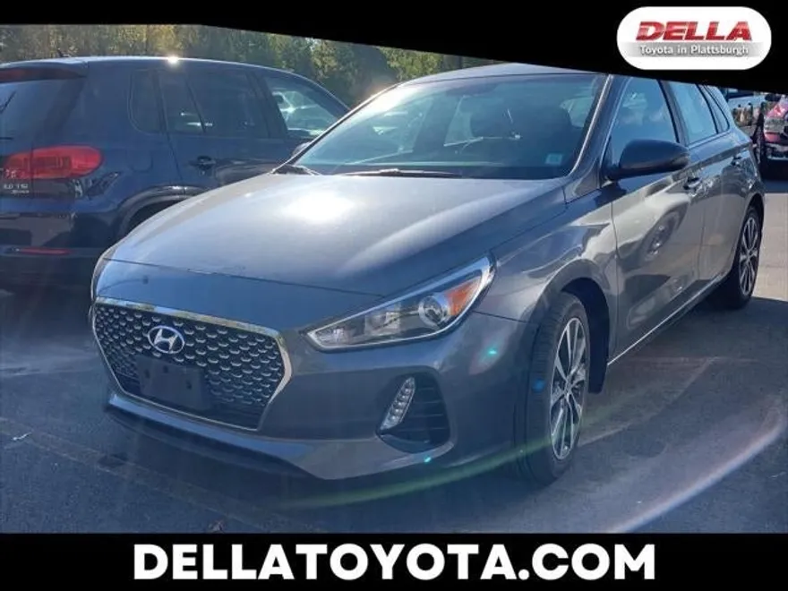 2018 Hyundai Elantra GT photo 1