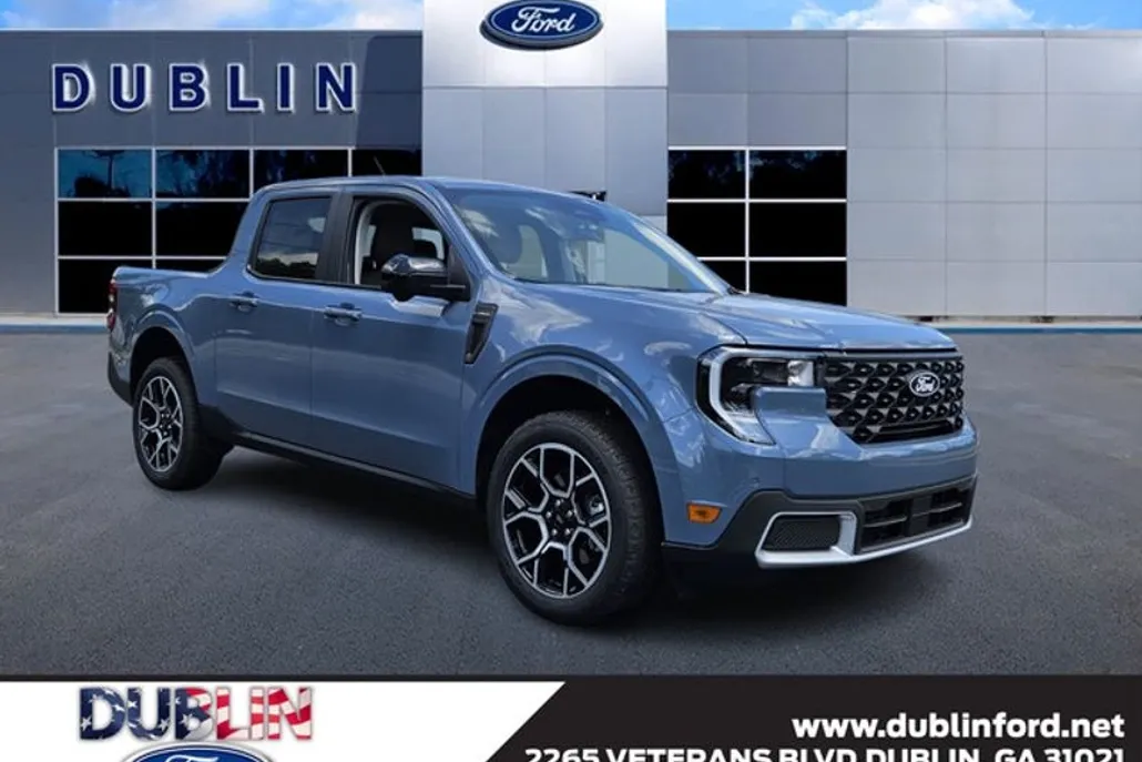 2025 Ford Maverick Lariat photo 1