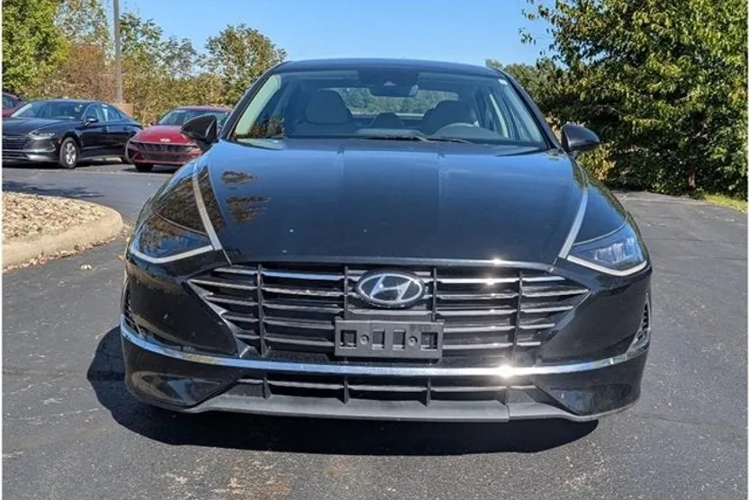 2021 Hyundai Sonata SE photo 1