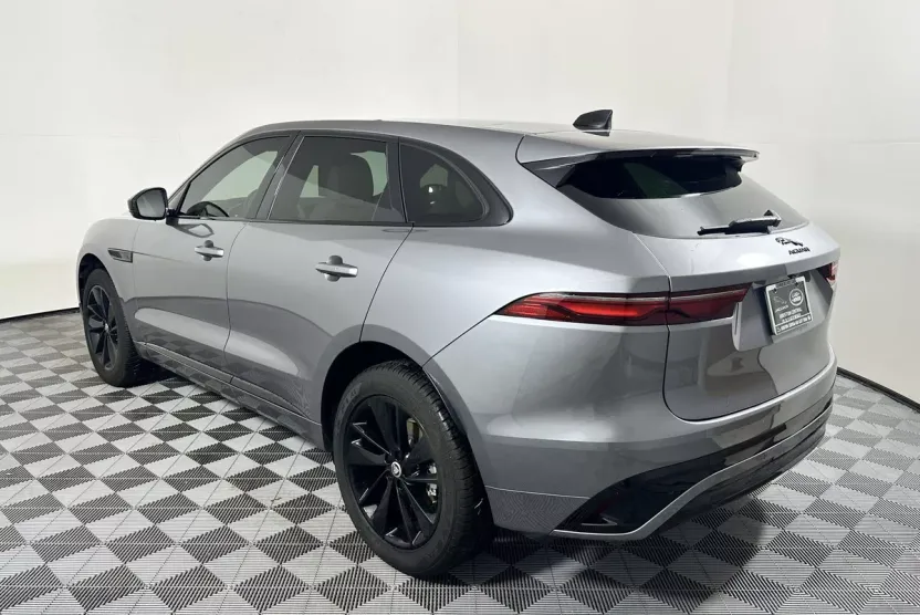 2025 Jaguar F-PACE P250 R-Dynamic S photo 1