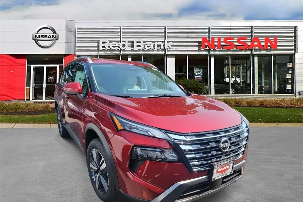 2025 Nissan Rogue SL photo 1