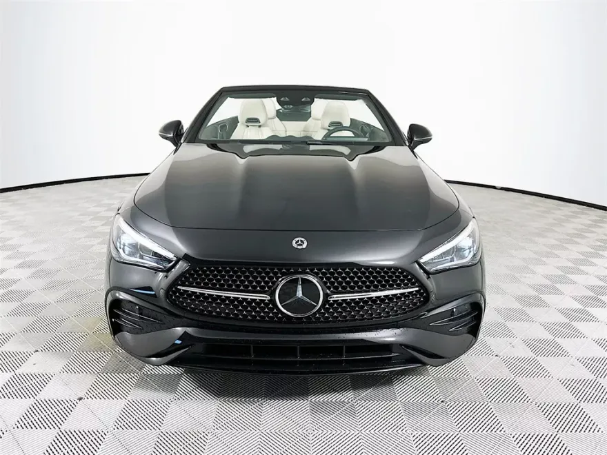 2026 Mercedes Benz CLE 300 4MATIC Cabriolet photo 2