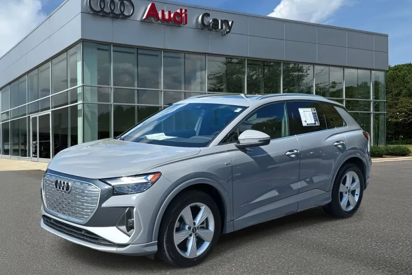 2024 Audi Q4 E-tron Premium photo 1