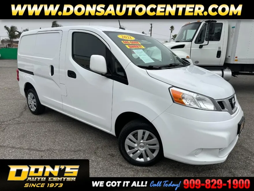 2021 Nissan NV200 SV photo 1