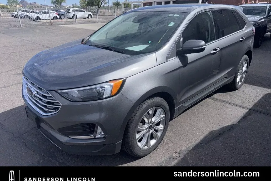 2024 Ford Edge Titanium photo 1