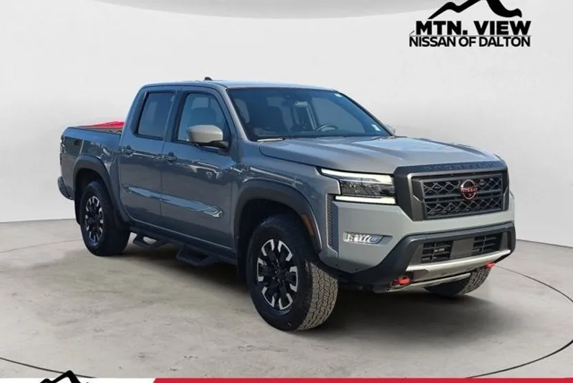 2023 Nissan Frontier PRO-4X photo 1