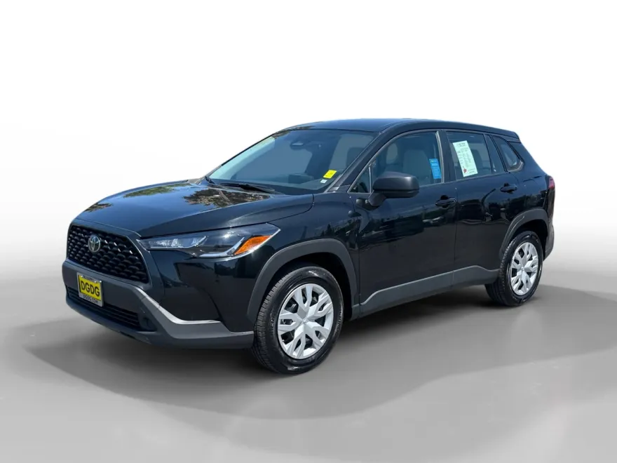 2024 Toyota Corolla Cross L photo 1