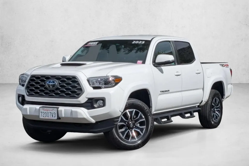2023 Toyota Tacoma TRD Sport V6 photo 1