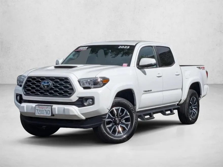 2023 Toyota Tacoma TRD Sport V6 photo 1