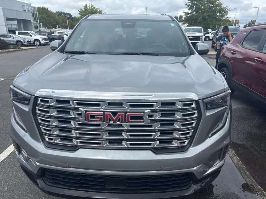 2024 Gmc Acadia Denali photo 1