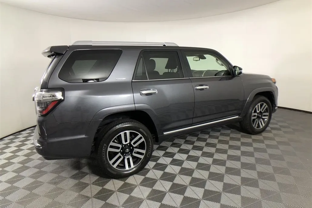 2021 Toyota 4Runner Limited photo 1
