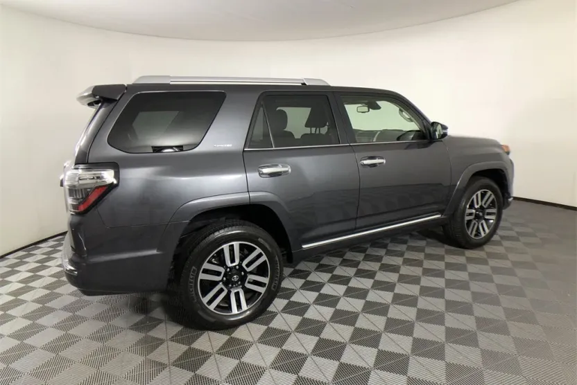 2021 Toyota 4Runner Limited photo 1
