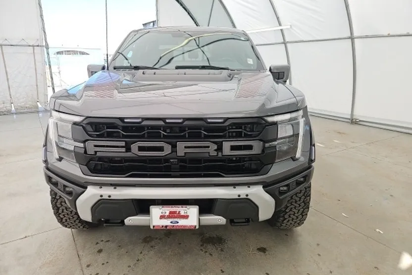 2025 Ford F-150 Raptor photo 1