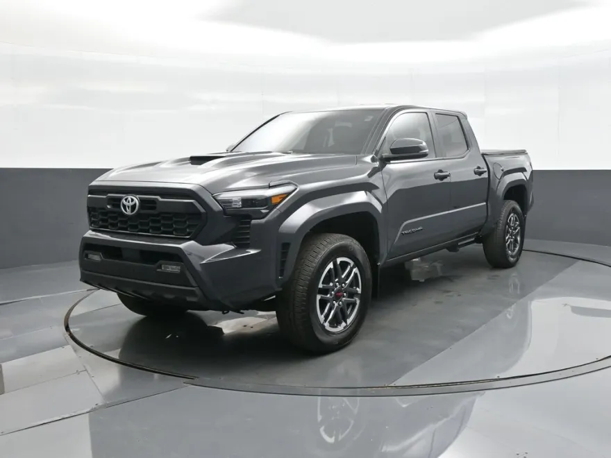 2024 Toyota Tacoma TRD Sport photo 1