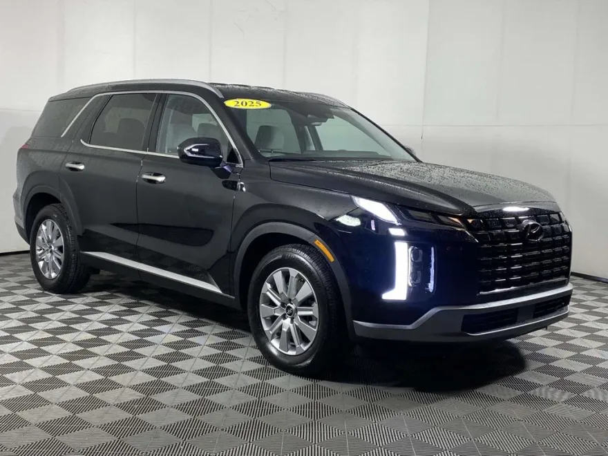 2025 Hyundai Palisade SEL photo 1
