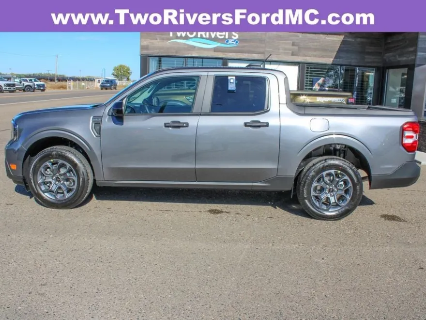 2025 Ford Maverick XLT photo 1