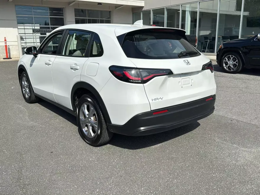 2024 Honda HR-V LX photo 1