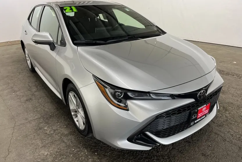 2021 Toyota Corolla SE photo 1