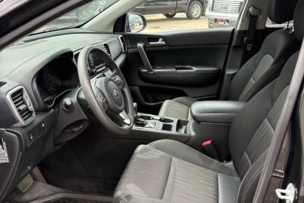 2019 Kia Sportage LX photo 1