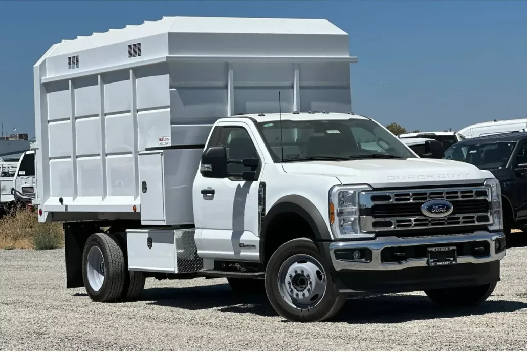 2024 Ford F-550 photo 1