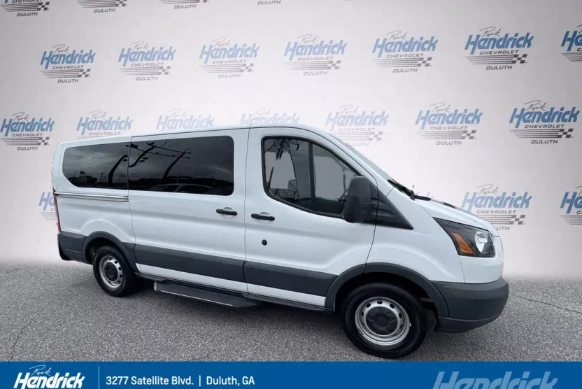 2018 Ford Transit Passenger XL photo 1