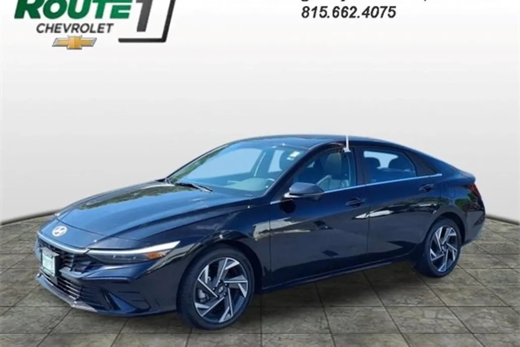 2024 Hyundai Elantra Limited photo 1