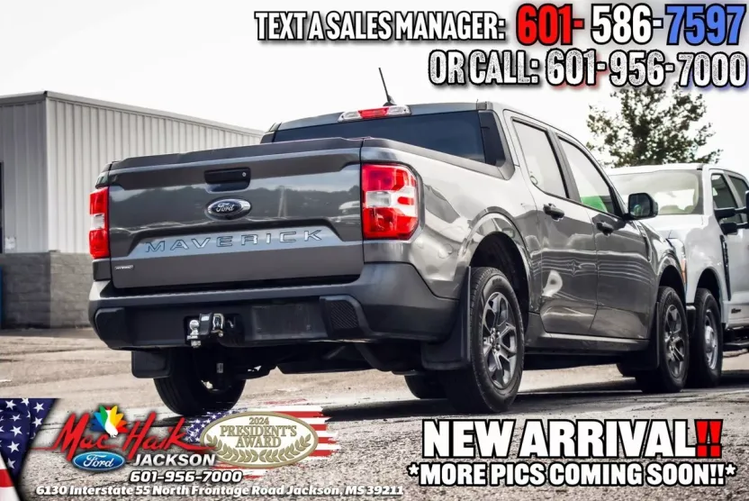 2022 Ford Maverick XLT photo 1