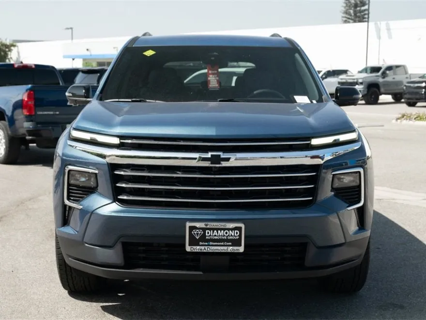 2026 Chevrolet Traverse photo 1