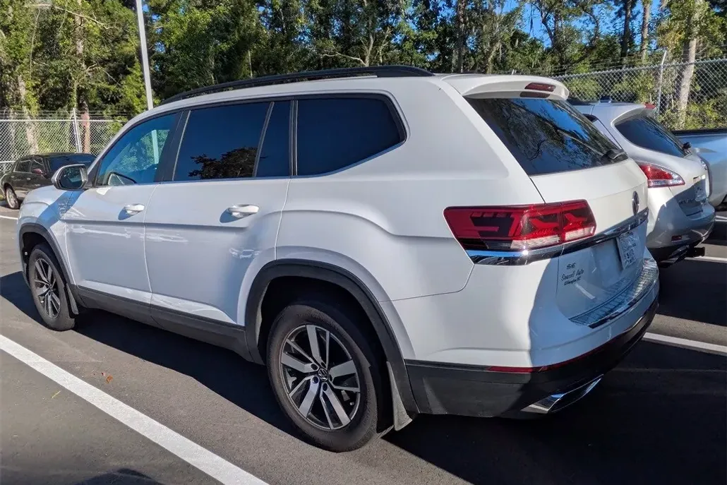 2021 Volkswagen Atlas SE photo 1