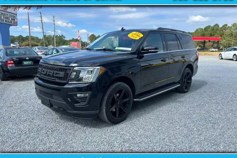 2018 Ford Expedition XLT photo 1