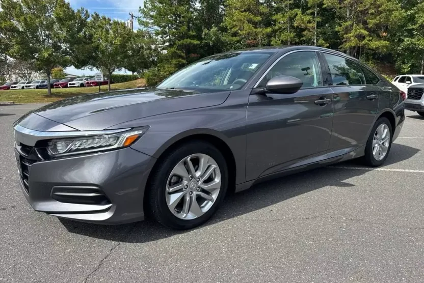 2020 Honda Accord LX photo 1