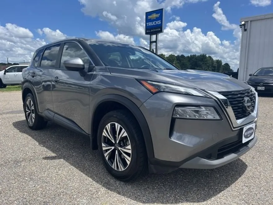 2023 Nissan Rogue SV photo 1