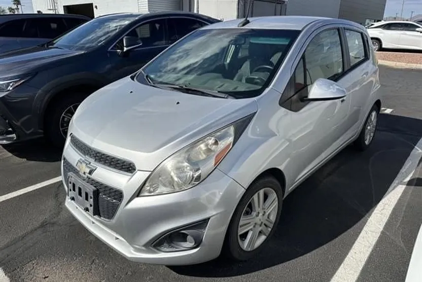 2014 Chevrolet Spark 1LT photo 1