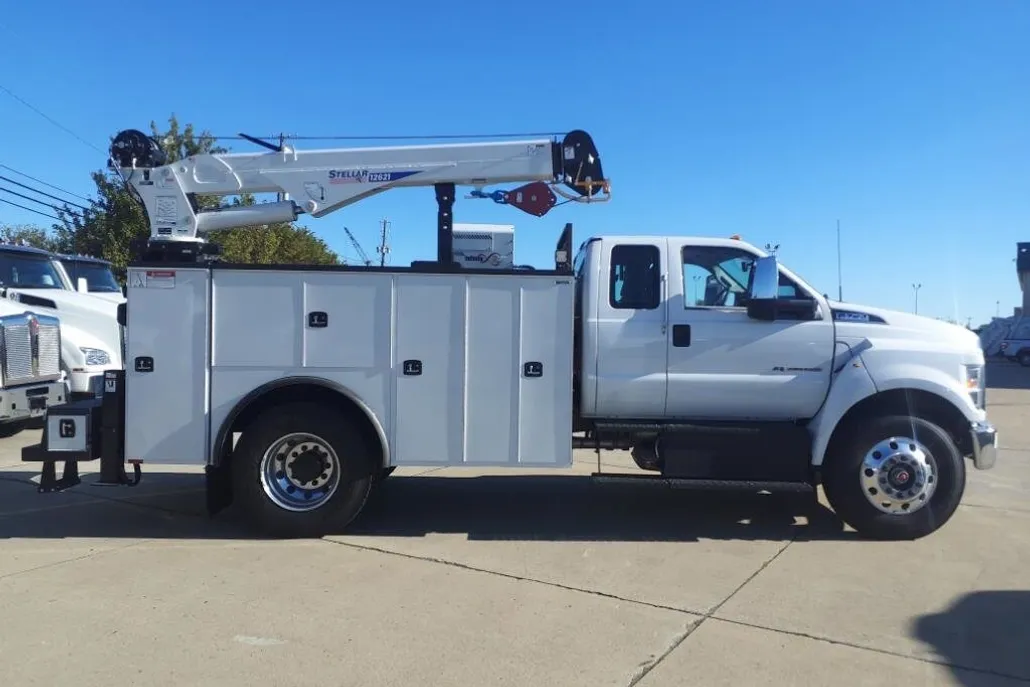 2025 Ford F-750 Base SuperCab photo 1
