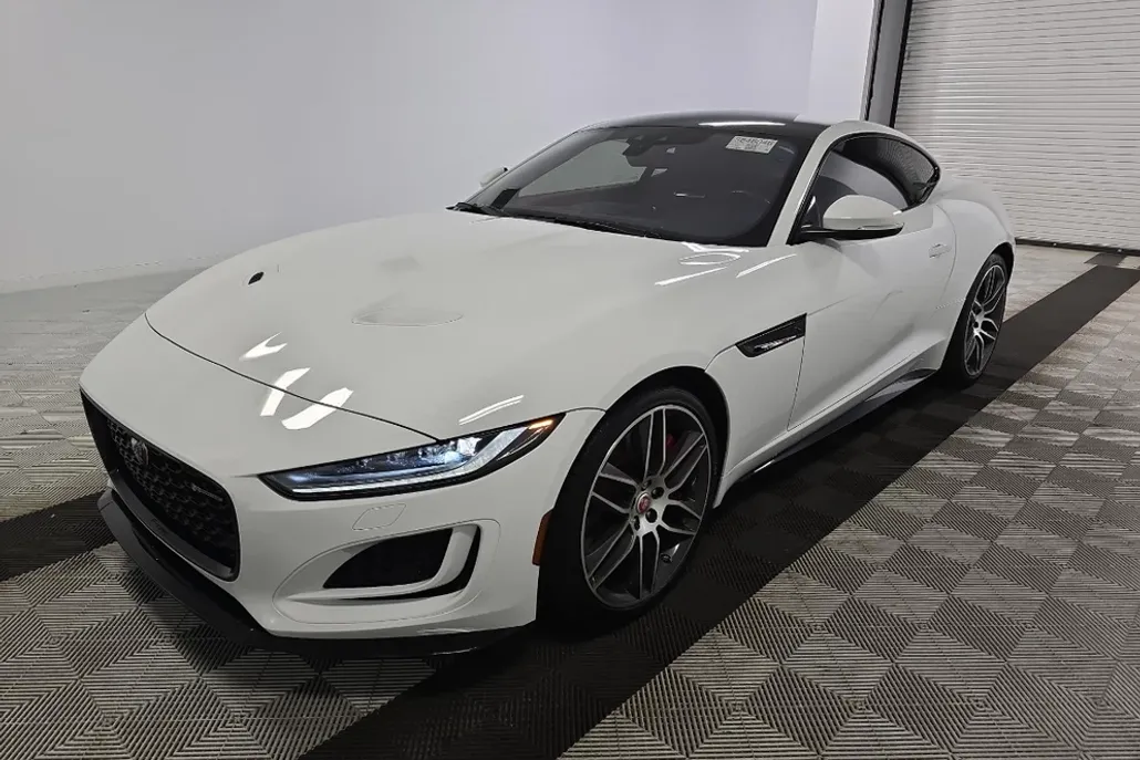 2022 Jaguar F-TYPE P450 photo 1