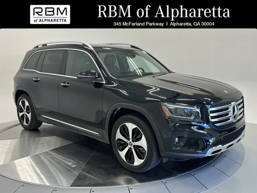 2024 Mercedes Benz GLB 250 4MATIC photo 1