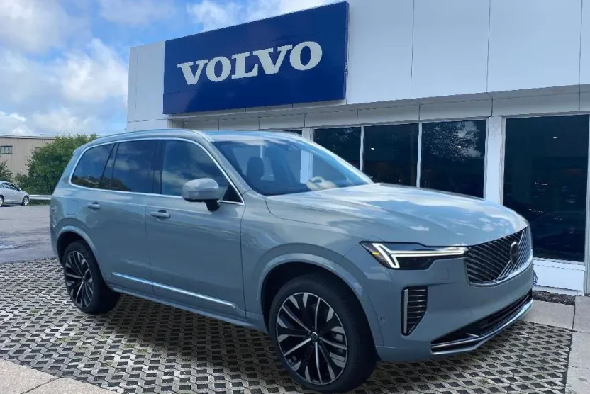 2026 Volvo XC90 Plus photo 1