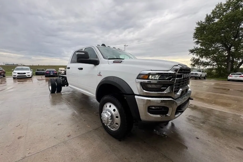 2026 Ram 5500 Tradesman photo 1