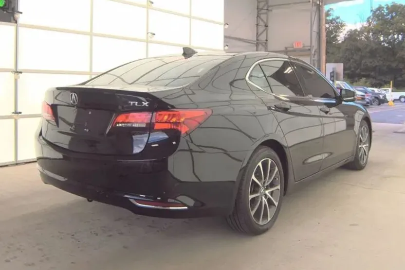 2015 Acura TLX photo 1