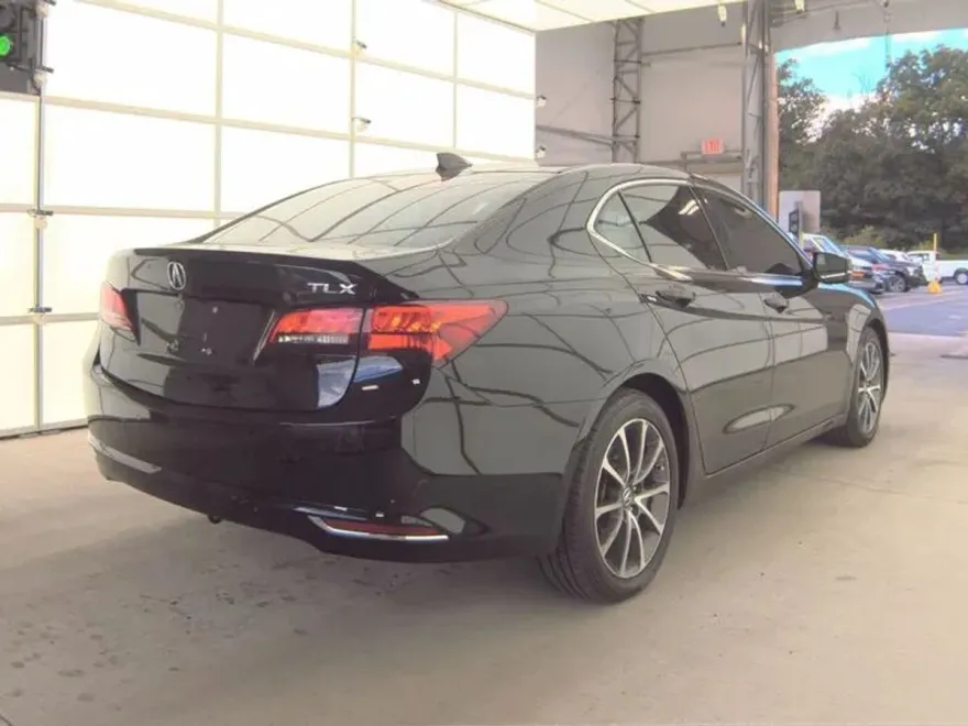 2015 Acura TLX photo 1