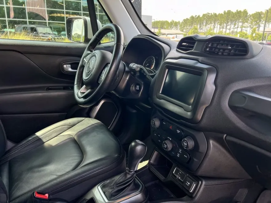 2018 Jeep Renegade Limited photo 1