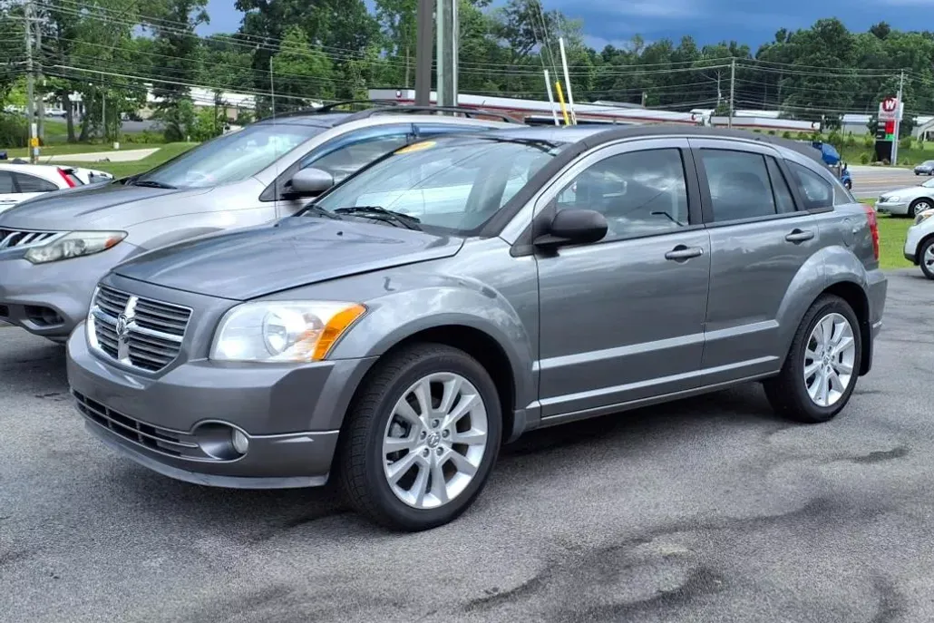 2011 Dodge Caliber Heat photo 1