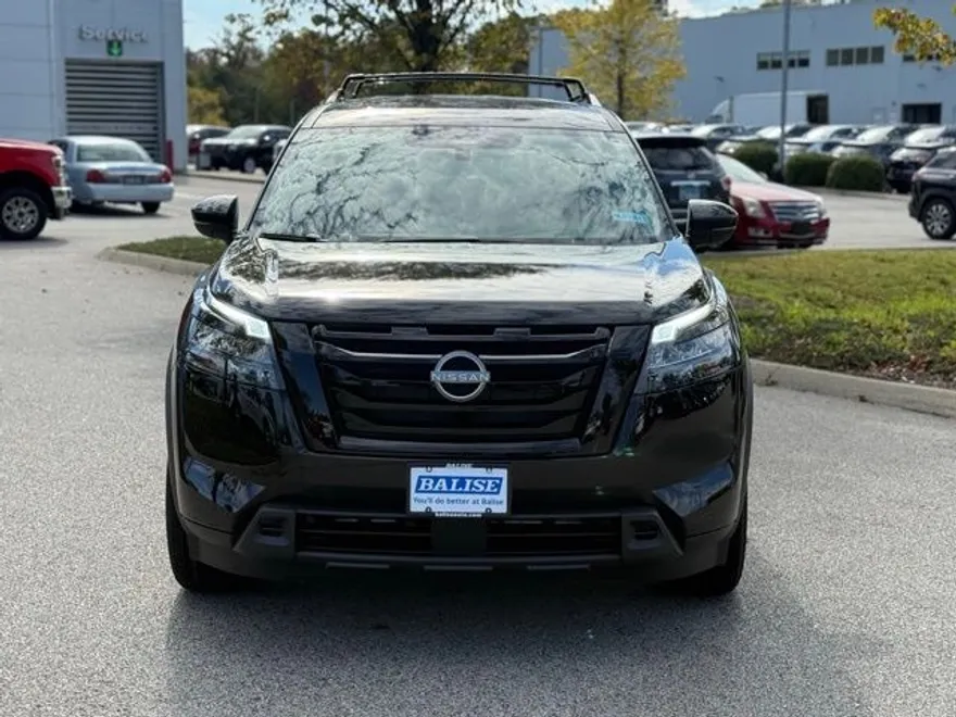 2025 Nissan Pathfinder SV photo 1